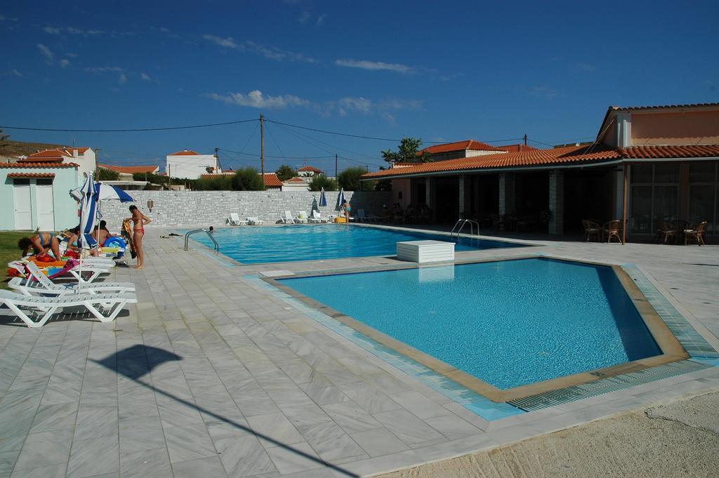 Tavari Beach Hotel Exterior foto